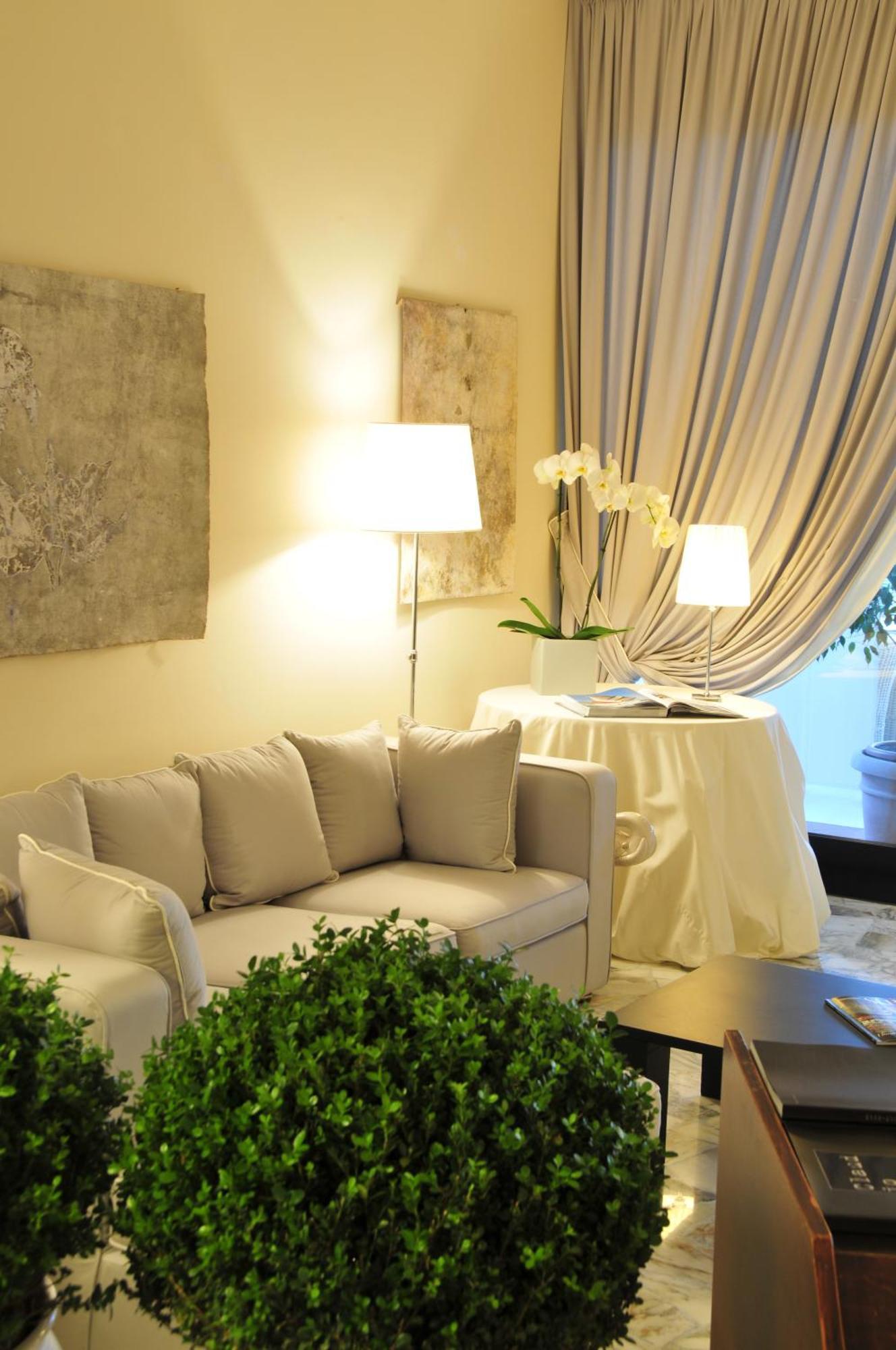 Hotel Plaza Esplanade ลิโดดิเยโซโล ภายนอก รูปภาพ